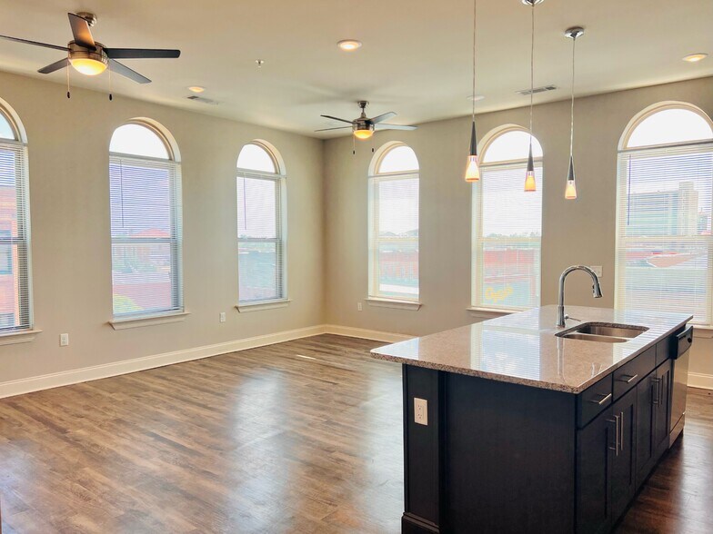 Erdace Apartments 600 Ryan St Lake Charles LA 70601 Apartment Finder