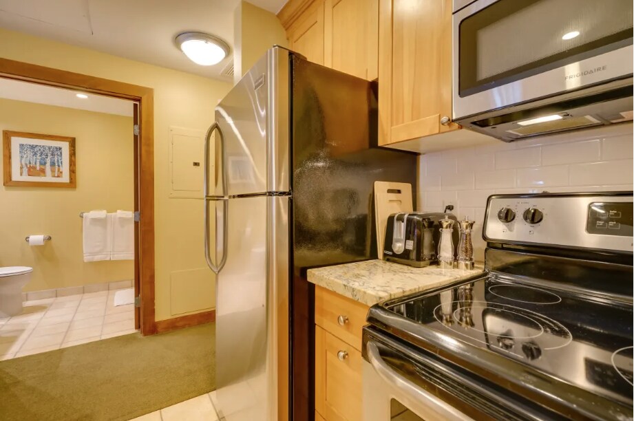 Building Photo - 3720 Sundial Ct