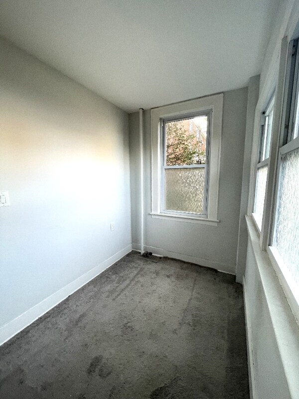 Building Photo - 3512 Cambridge Ave