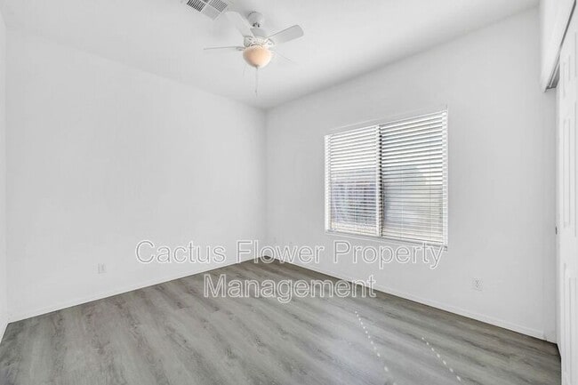 Building Photo - 11679 W Madero Dr