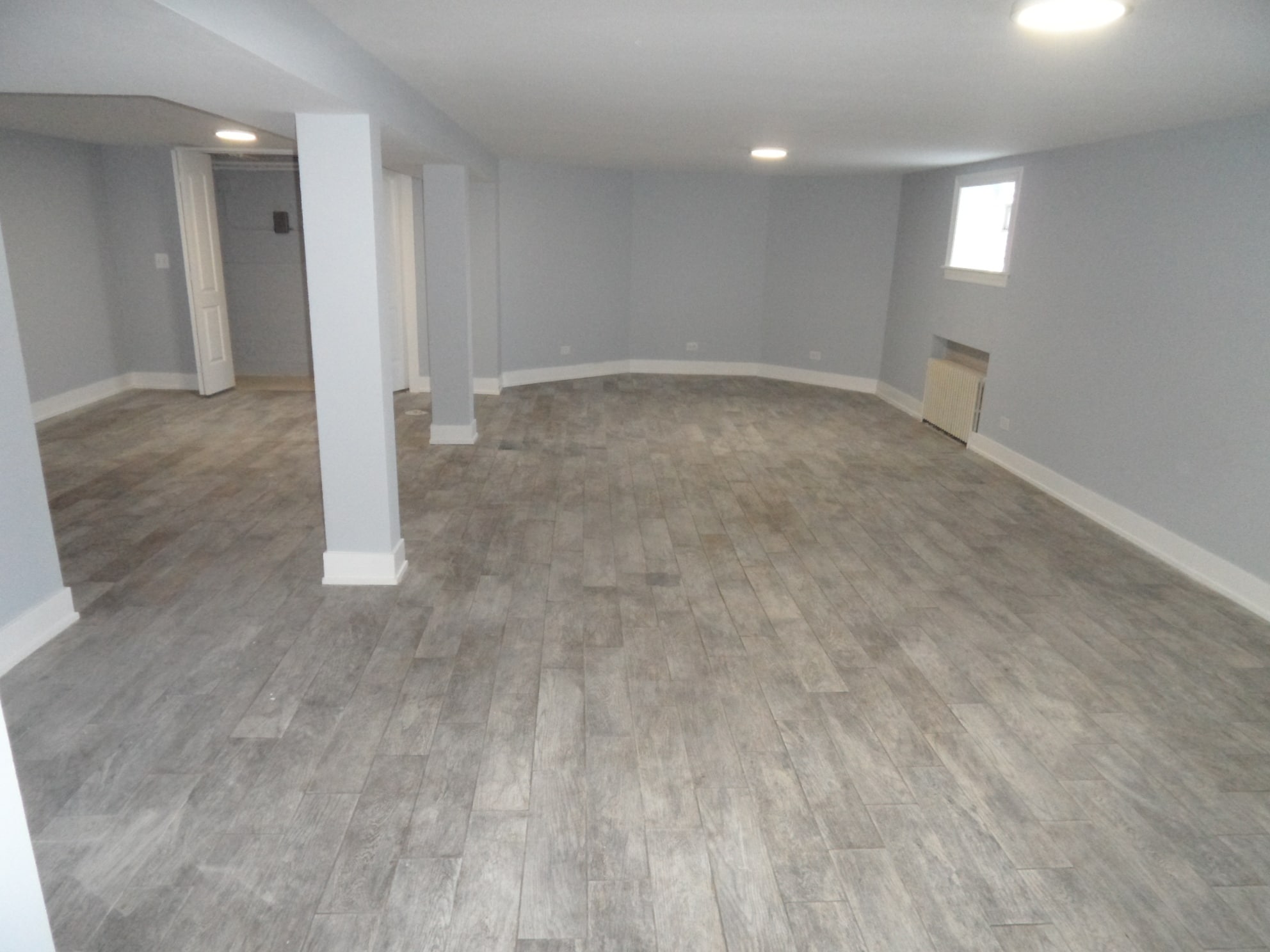 Building Photo - 3759 N Plainfield Ave