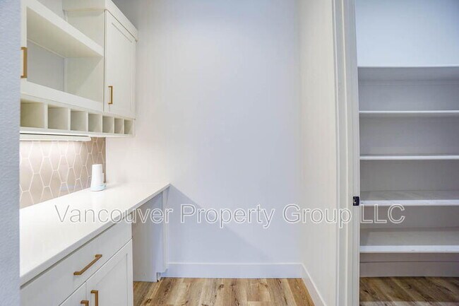 Building Photo - 15103 NE 98th Cir