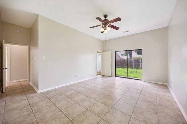 Building Photo - 8018 Cobblefield Ln