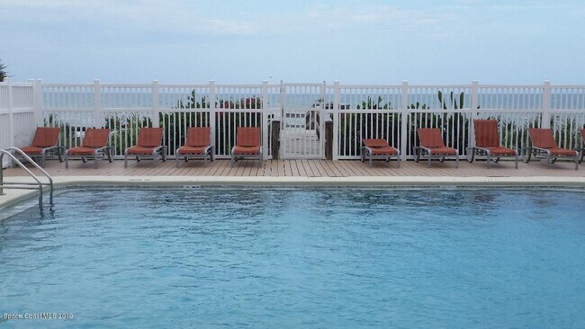 Building Photo - 1811 Jimmy Buffett Mem Hwy