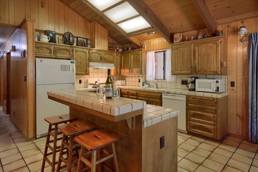 Building Photo - 8041 Chilnualna Falls Rd