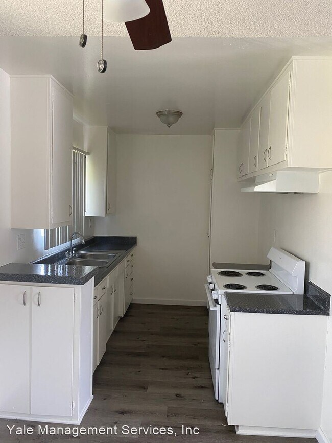 Building Photo - 16950 Blackhawk St