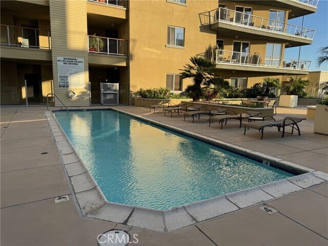 Building Photo - 1400 E Ocean Blvd