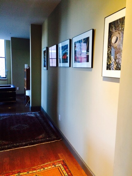 Unit Entry Hallway - 537 Congress St