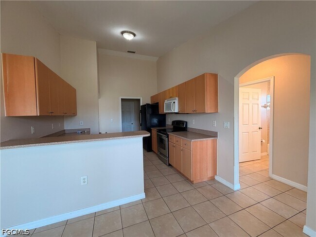 Building Photo - 3808 25th St SW