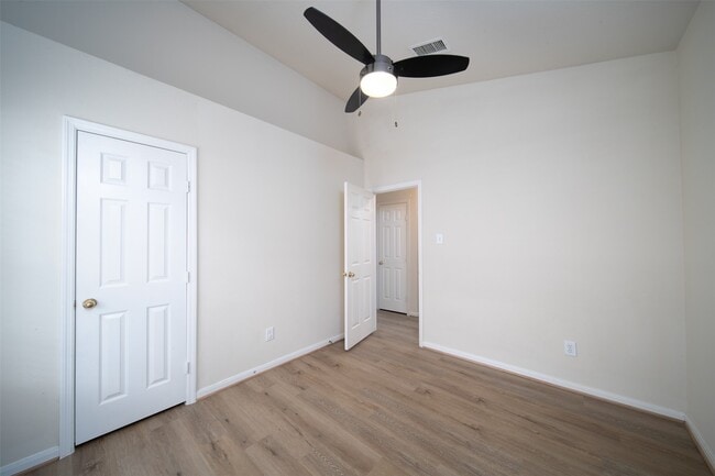 Building Photo - 18 Painted Canyon Pl