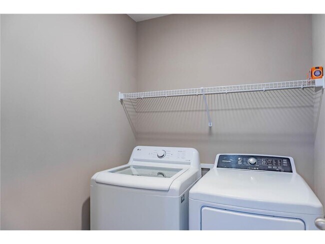 Building Photo - 1619 Windigo Ln