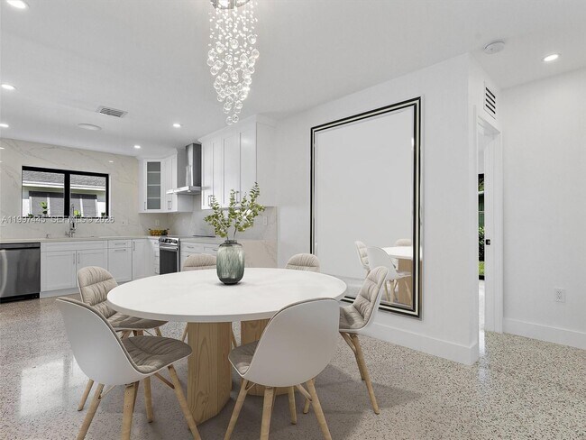 Building Photo - 1751 NE 138th St