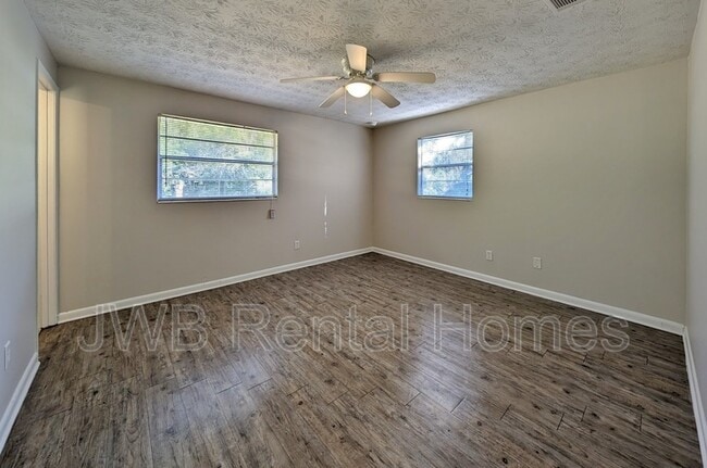 Building Photo - 4431 Kenndle Rd