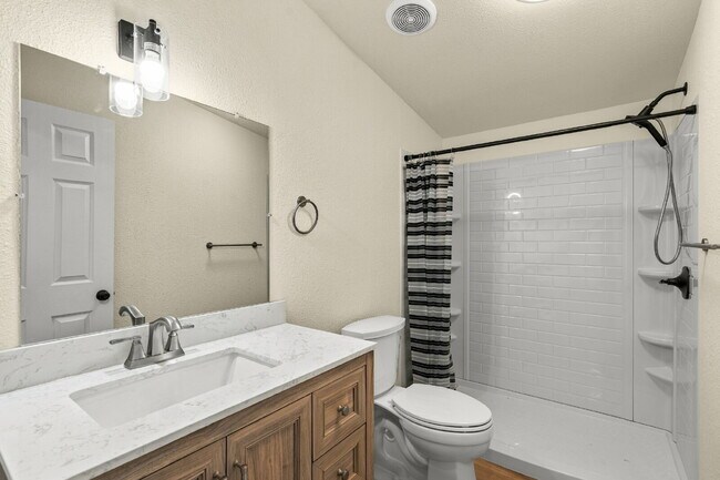 Building Photo - 1756 Tolman Creek Rd