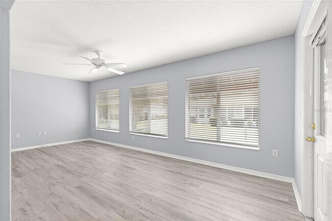 Building Photo - 9891 SE 138th Loop