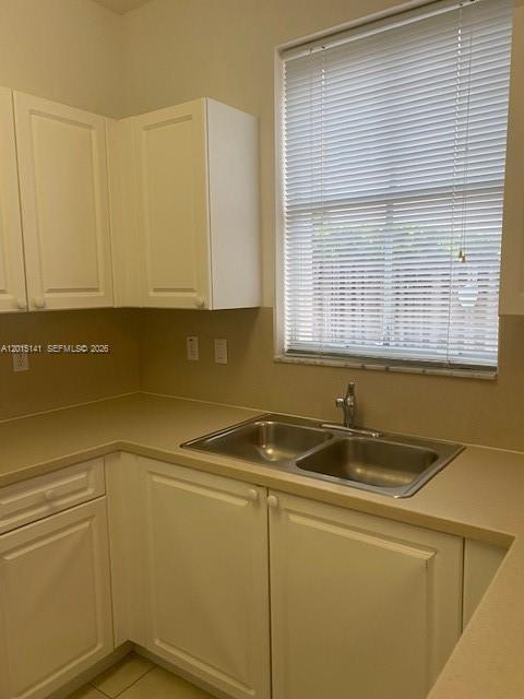 Building Photo - 12385 SW 125th Ct