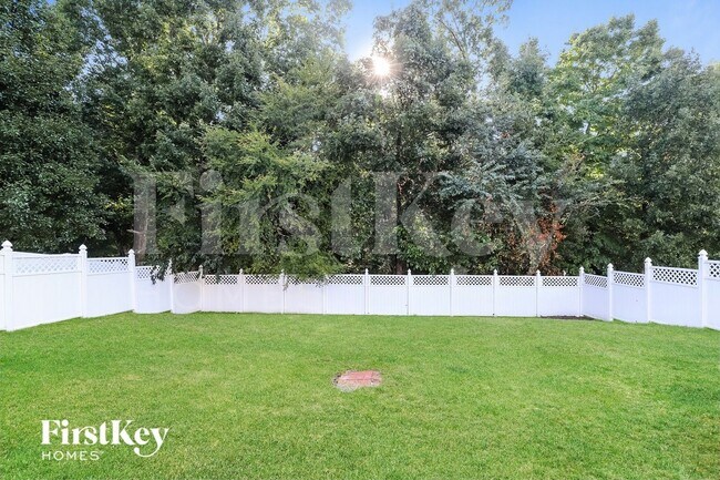 Building Photo - 1415 Paulonia Way