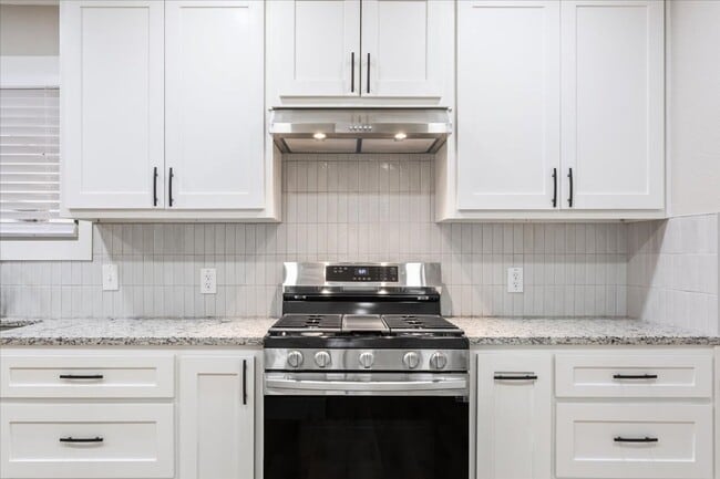 Building Photo - Single-Family Home For Lease on Braemar Drive