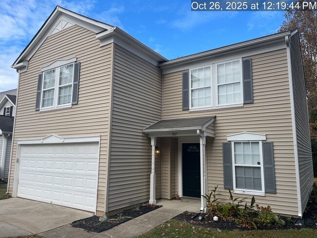 Building Photo - 557 Lakeside Valley Dr