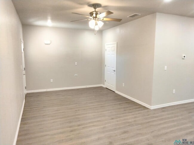 Building Photo - 1308 Sonora Rd