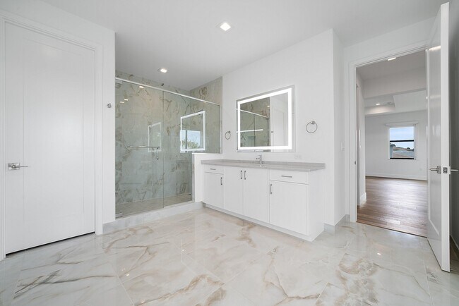 Building Photo - 8561 Crystal Downs Ave
