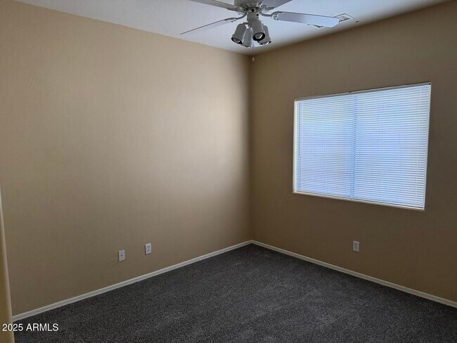 Building Photo - 8337 W Cocopah St