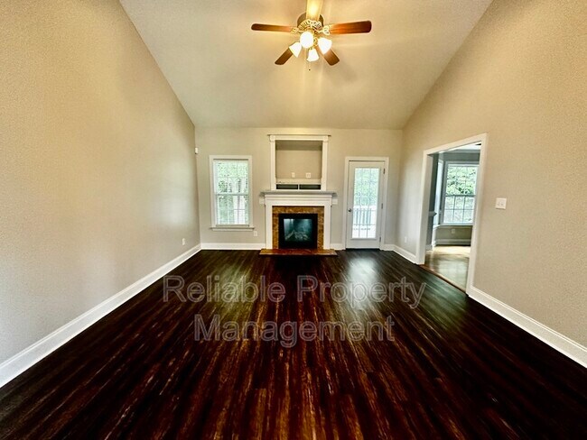 Building Photo - 190 Finley Ct