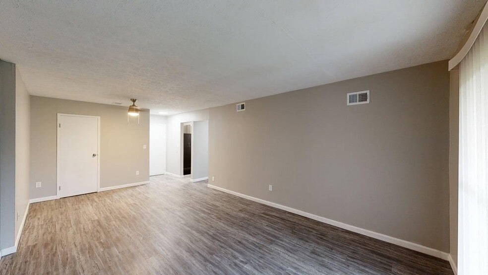 Building Photo - Pike Place KY Apartments and Townhomes