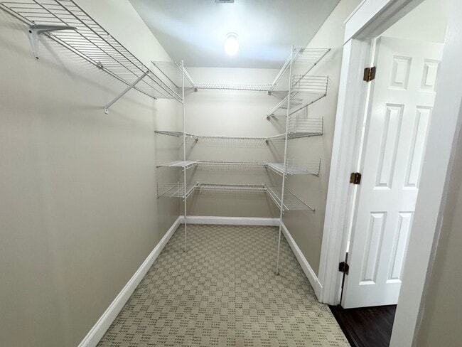 Building Photo - 121 Terrilynn Way