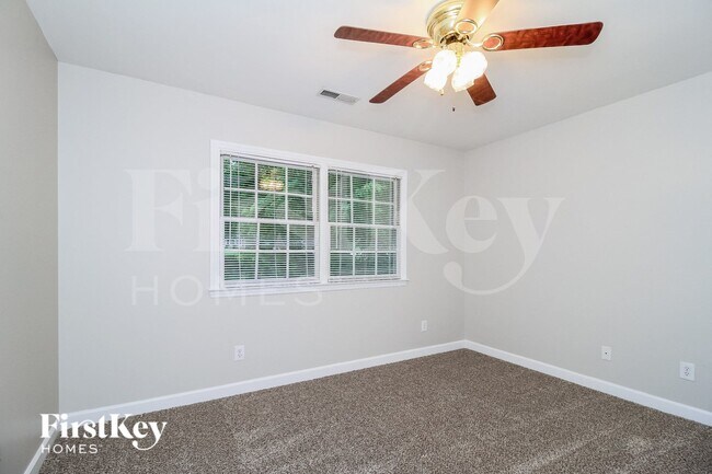 Building Photo - 5225 Bridge Pointe Dr