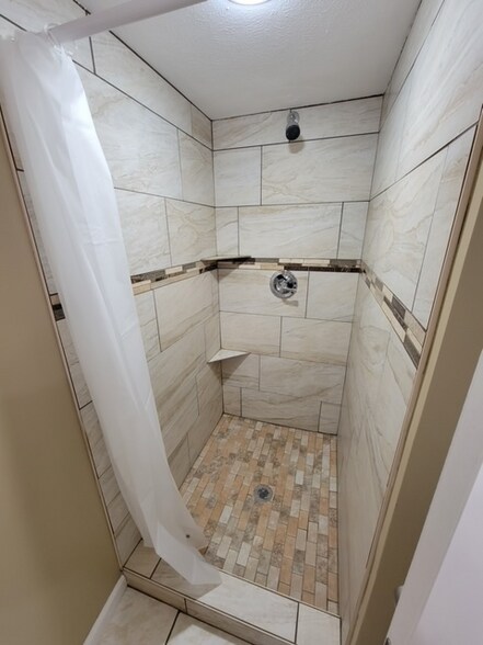 Building Photo - 3420 N 51st St