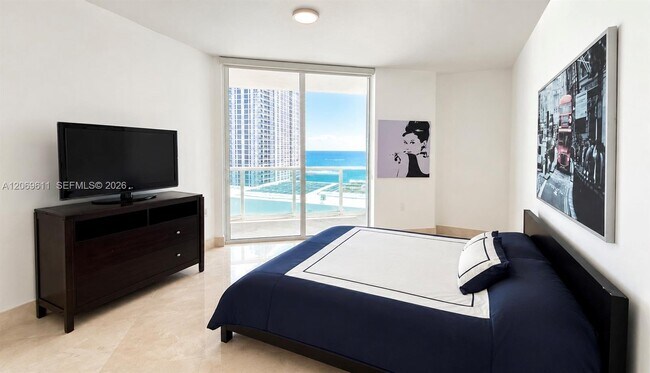 Building Photo - 150 Sunny Isles Blvd
