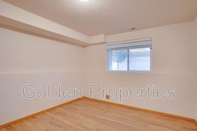 Building Photo - 7488 N Courcelles Pkwy