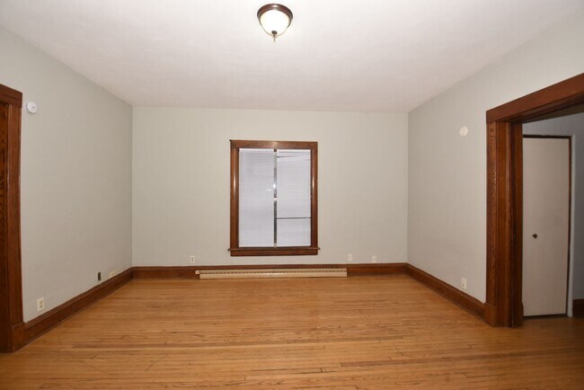 Building Photo - 508 S St Joseph St