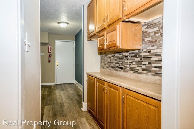 Building Photo - 400 S 9th St