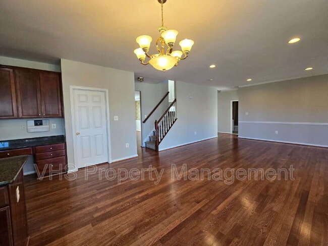 Building Photo - 2520 Post Oak Dr