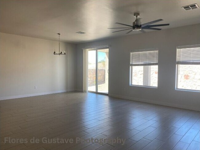 Building Photo - 2681 Silver Hawk Ave