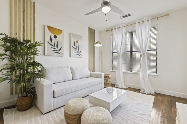 Primary Photo - 5445 Town and Country Blvd