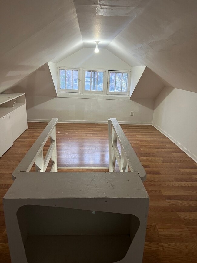 Building Photo - 8416 S Euclid Ave