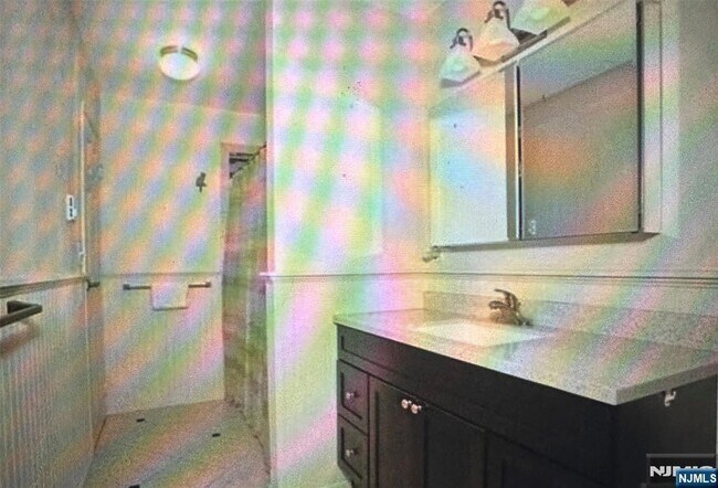 Building Photo - 15 Cottage St