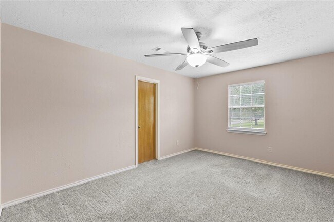 Building Photo - 18711 Candlechase Dr