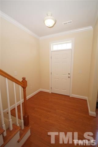 Foyer - 303 W Savannah Ridge Rd