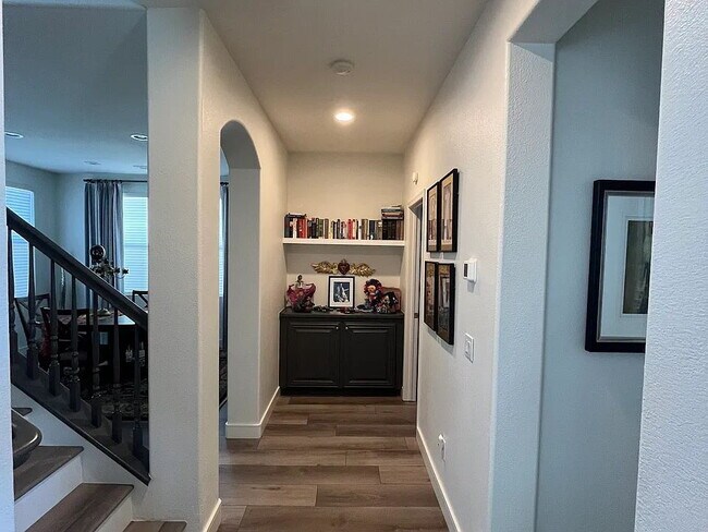 Building Photo - NO MIN CREDIT SCORE REQUIRED, BK OKAY, PAST EVICTION OKAY!, BACKGROUND FRIENDLY. Apply at "The Re...