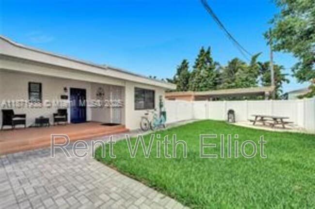 Building Photo - 1704 Rodman St