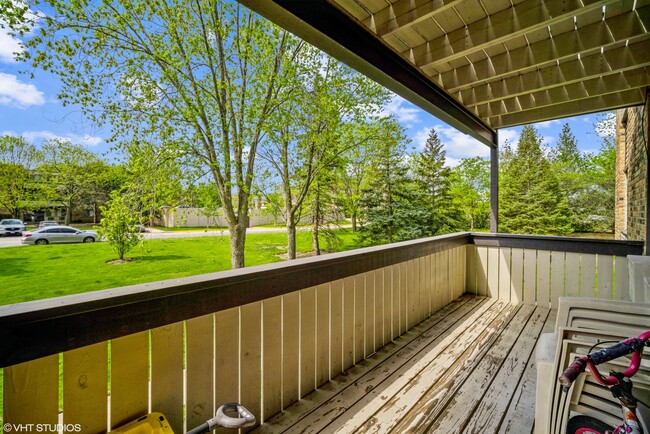 Building Photo - 1806 Hemlock Pl