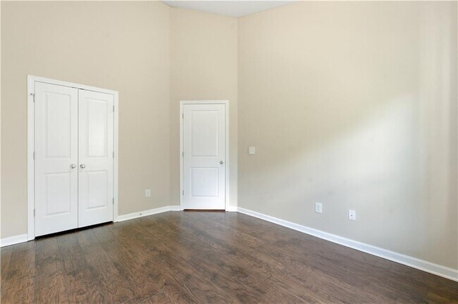 Building Photo - 2270 Tenor Ln