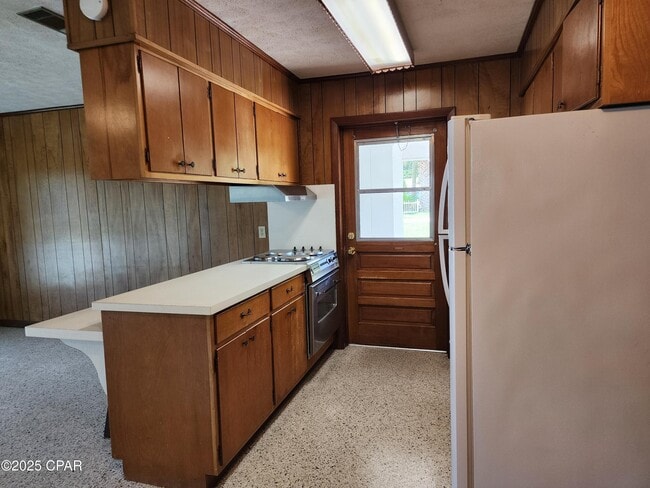 Building Photo - 16236 E Lullwater Dr