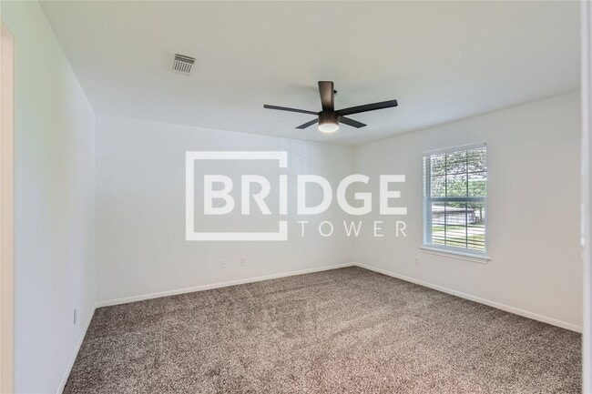 Building Photo - 1035 San Antonio Ct