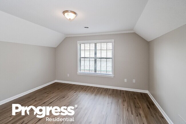 Building Photo - 7395 Greenbrook Pkwy