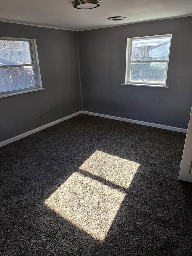 Building Photo - LIMITED TIME**1/2 OFF DEPOSIT**